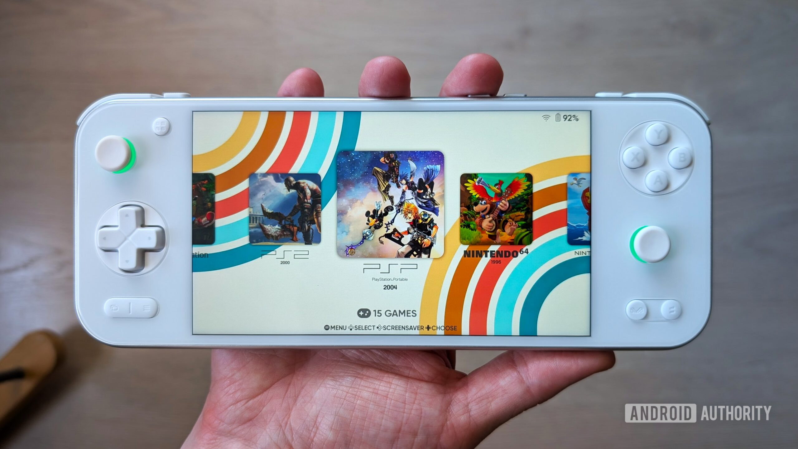 AYANEO Pocket S2 Pro in hand es de AYANEO Pocket S2 Pro in hand es de