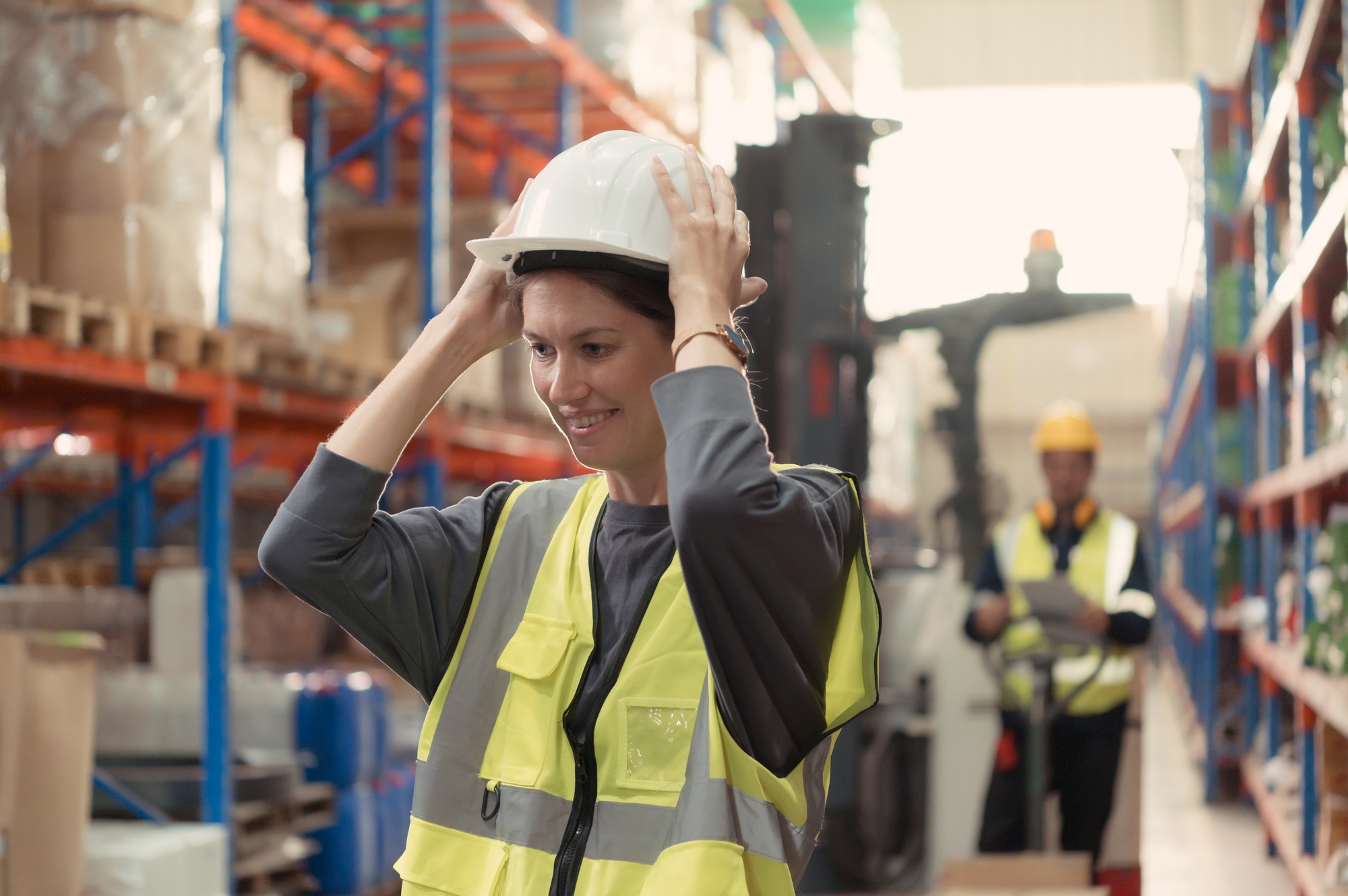 Manager with foreman and warehouse personnel, Manage and monitor inventory preparation