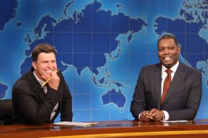 SATURDAY NIGHT LIVE -- Episode 1884 -- Pictured: (l-r) Anchor Colin Jost and anchor Michael Che during Weekend Update on Saturday, May 17, 2025 -- (Photo by: Will Heath/NBC)