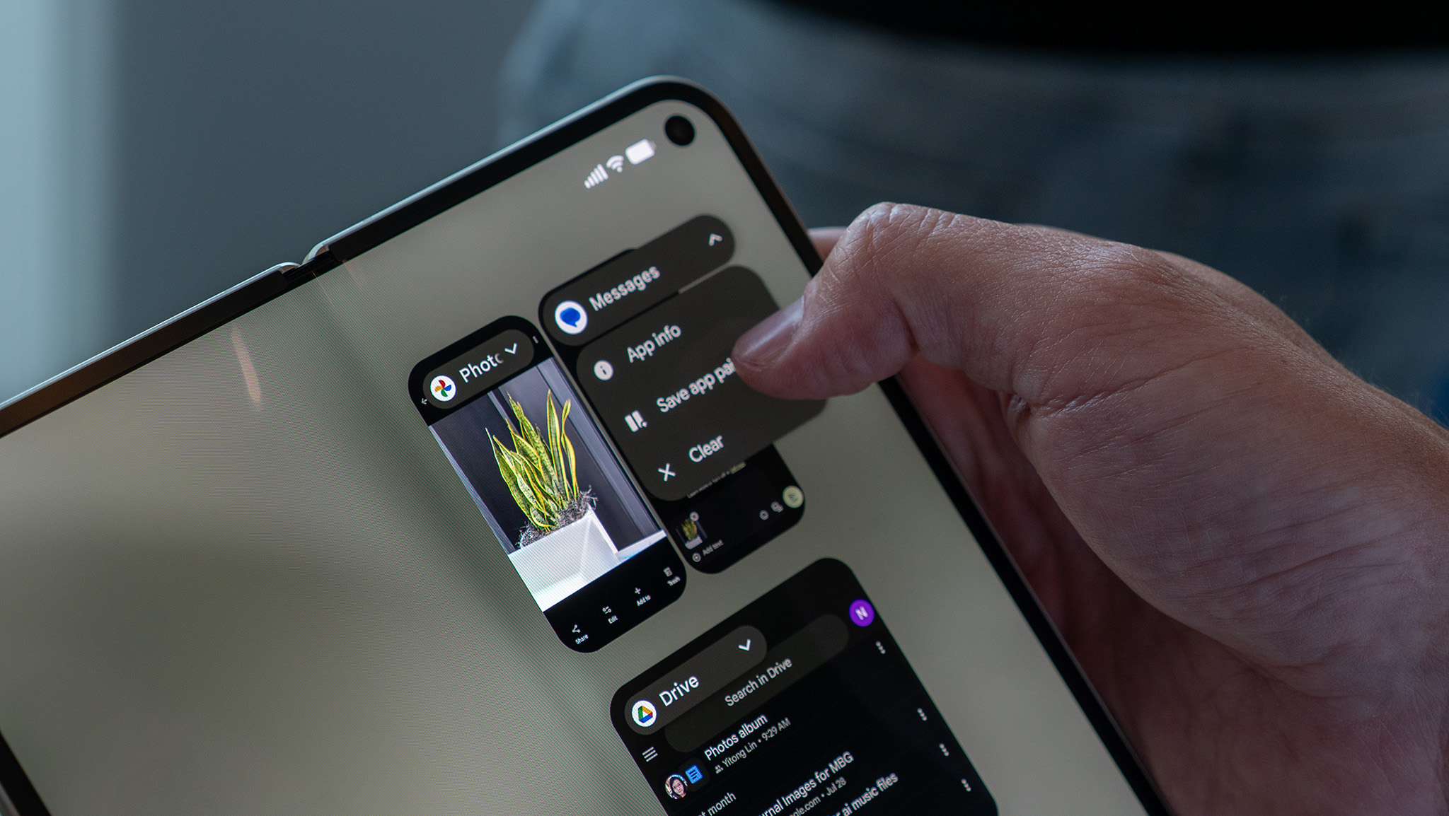 Multitasking on the Google Pixel 10 Pro Fold with the new save app pair feature